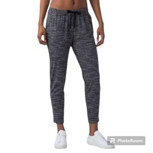 Lululemon On The Fly Pant Full Length 31inch Heathered Black Womens